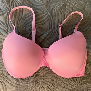 VS Pink wear everywhere push up bra 36DD